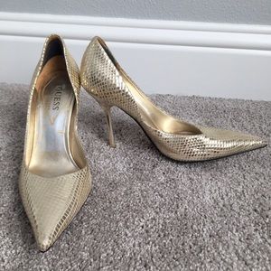 Guess 4 inch stilettos Size 5 1/2